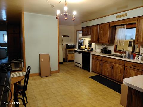 801 N Spg, Gladwin, MI 48624 photo 3
