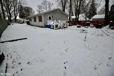 725 Washington, Algonac, MI 48001 photo 11