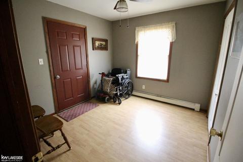 725 Washington, Algonac, MI 48001 photo 8
