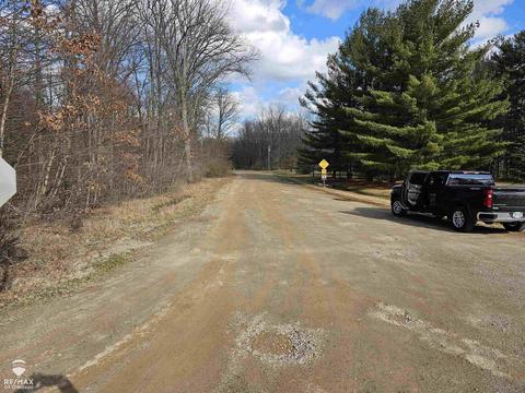 Boulder, Perry, MI 48867 photo 15
