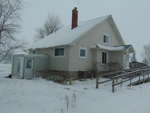 1514 E Chip Rd, Kawkawlin, MI 48631 photo 3