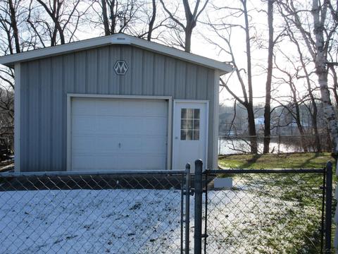 204 Burt St, Tecumseh, MI 49286 photo 2