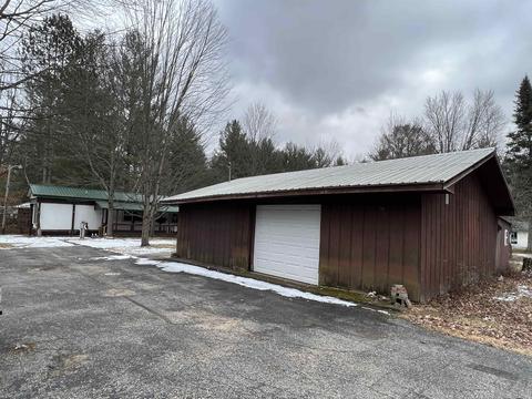 3726 Whispering Pnes, Gladwin, MI 48624 photo 3