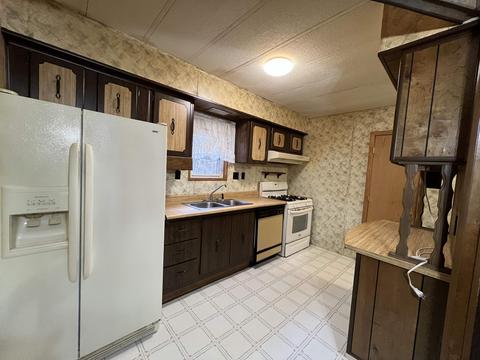 3726 Whispering Pnes, Gladwin, MI 48624 photo 15