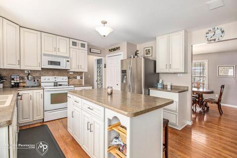 2458 Stonebrook Dr, Davison, MI 48423 photo 10