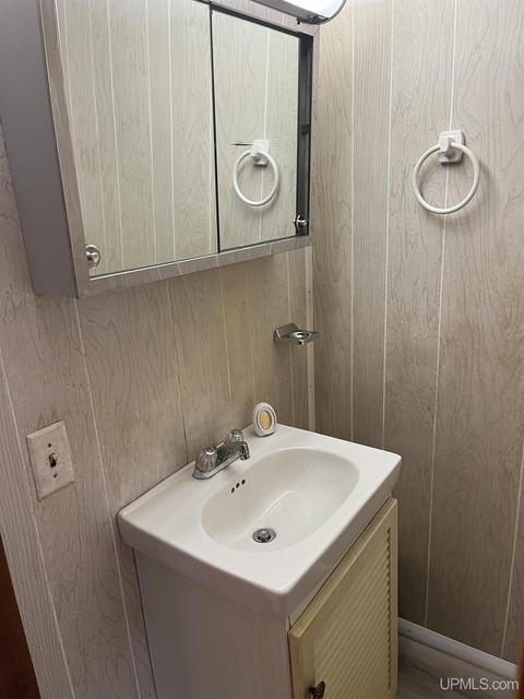 1095 School St, Ishpeming, MI 49849 photo 16
