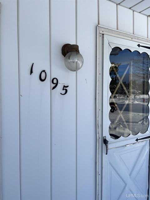 1095 School St, Ishpeming, MI 49849 photo 3