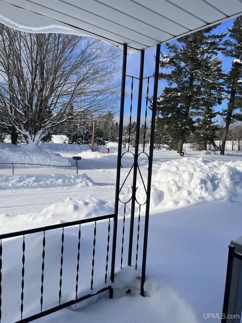 1095 School St, Ishpeming, MI 49849 photo 4