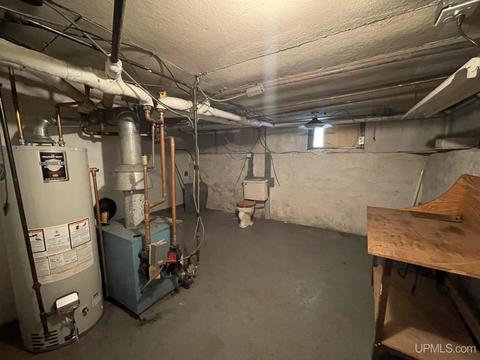 210 W Barnum, Ishpeming, MI 49849 photo 45
