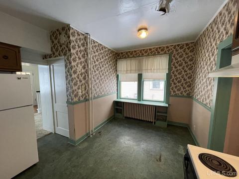 210 W Barnum, Ishpeming, MI 49849 photo 10