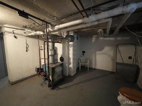 210 W Barnum, Ishpeming, MI 49849 photo 46