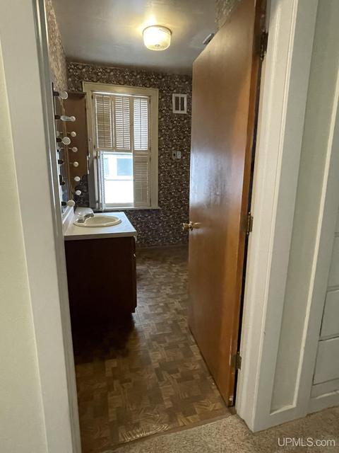 210 W Barnum, Ishpeming, MI 49849 photo 32