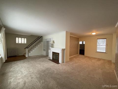 210 W Barnum, Ishpeming, MI 49849 photo 9