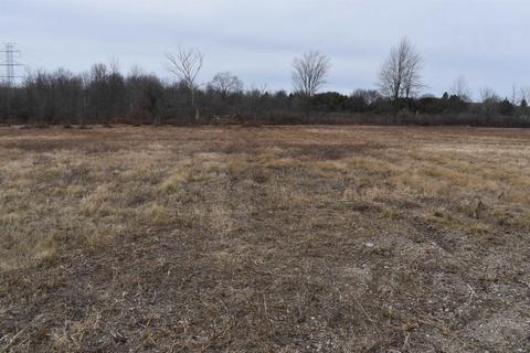 5102 County Line, Lenox, MI 48048