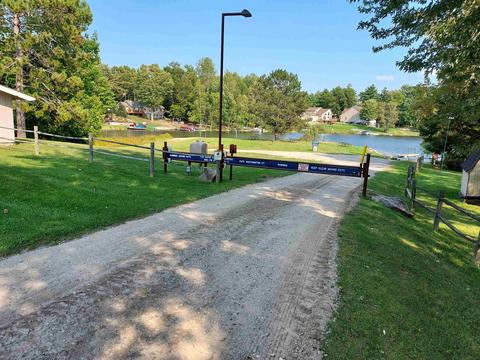 5645 Royal Ct, Gladwin, MI 48624 photo 4