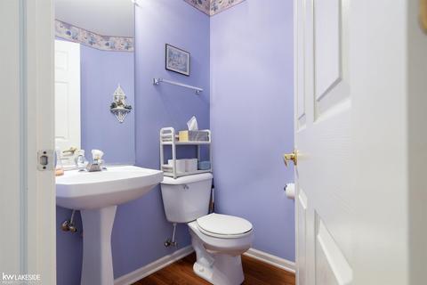 18112 Huron, Macomb, MI 48042 photo 20