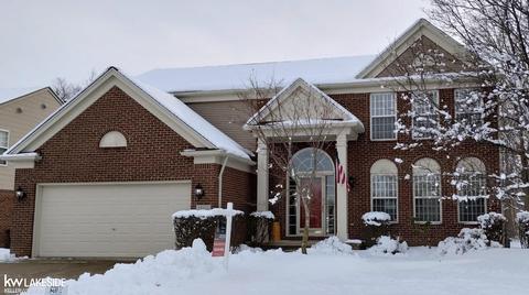 18112 Huron, Macomb, MI 48042 photo 1