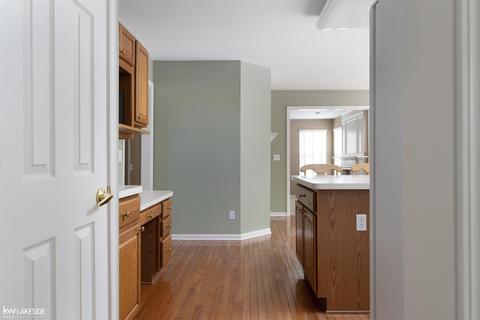 18112 Huron, Macomb, MI 48042 photo 12