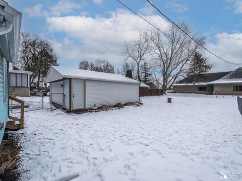 1429 Monroe, Carleton, MI 48117 photo 5