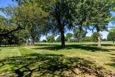 300 Moross, Grosse Pointe Farms, MI 48236 photo 29