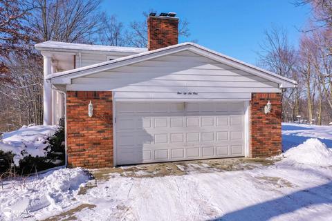 5261 Chickasaw Trl, Flushing, MI 48433 photo 9