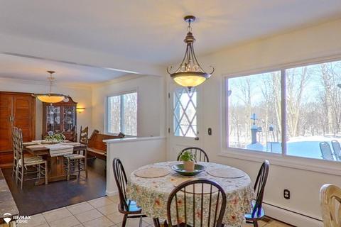 5261 Chickasaw Trl, Flushing, MI 48433 photo 18