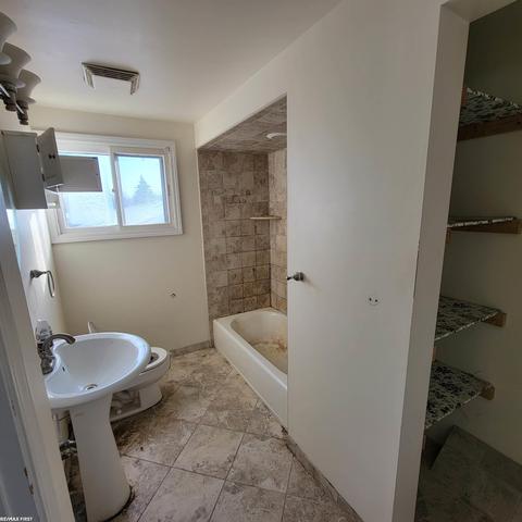 18327 13 Mile, Fraser, MI 48026 photo 9