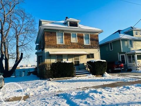 3814 Military, Port Huron, MI 48060