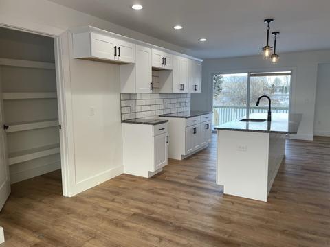 1131 S Elms, Flint, MI 48532 photo 6