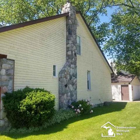 2149 Pleasantview St, Monroe, MI 48162 photo 2