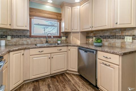 3370 Bluebush, Monroe, MI 48162 photo 17