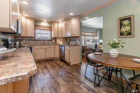 3370 Bluebush, Monroe, MI 48162 photo 11