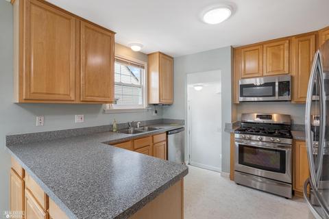 1576 Brys, Grosse Pointe Woods, MI 48236 photo 10