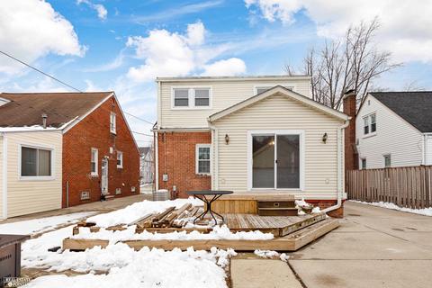 1576 Brys, Grosse Pointe Woods, MI 48236 photo 27