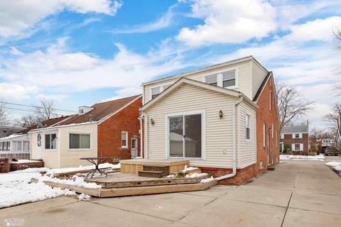 1576 Brys, Grosse Pointe Woods, MI 48236 photo 26