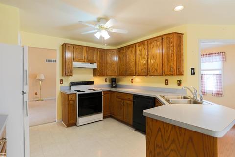 15033 Petz Rd, Capac, MI 48014 photo 14