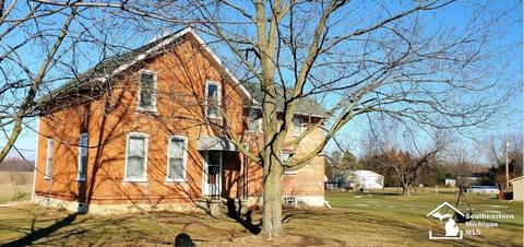 2112 Toben, Carleton, MI 48117 photo 1