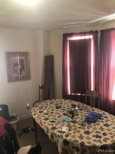 409 S 16th St, Escanaba, MI 49829 photo 6