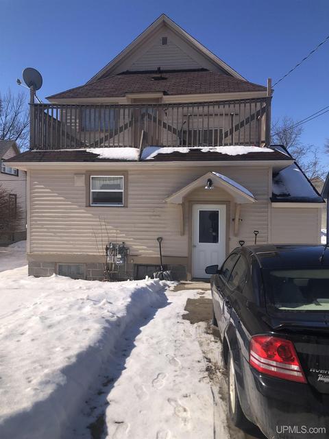 409 S 16th St, Escanaba, MI 49829 photo 3
