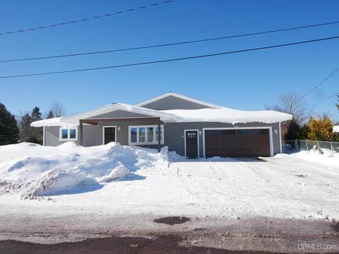 46545 Hildebrandt St, Dodgeville, MI 49921