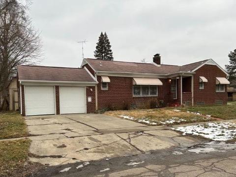 2602 Clement, Flint, MI 48504 photo 2