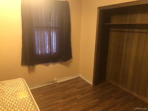 1213 3rd Ave N, Escanaba, MI 49829 photo 9