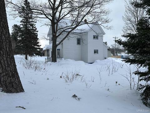 1065 N Westwood, Ishpeming, MI 49849 photo 3