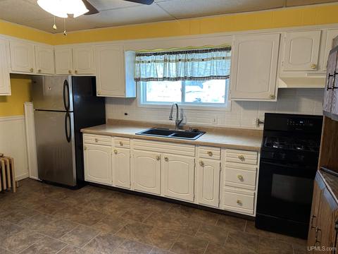 1065 N Westwood, Ishpeming, MI 49849 photo 6