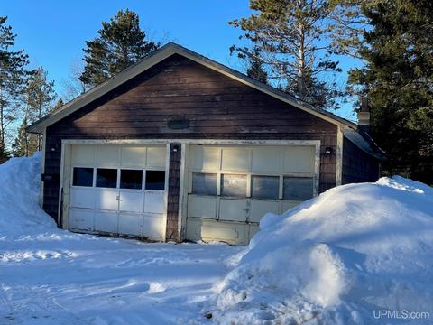 1609 E Pierce St, Wakefield, MI 49968 photo 10