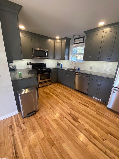 1810 Jackson, Saint Clair, MI 48079 photo 9