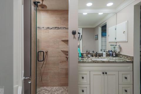 17111 E Jefferson Ave #33, Grosse Pointe, MI 48230 photo 24