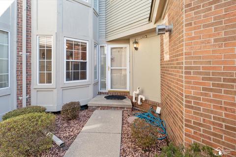 18617 Hilltop Ln, Riverview, MI 48193 photo 2