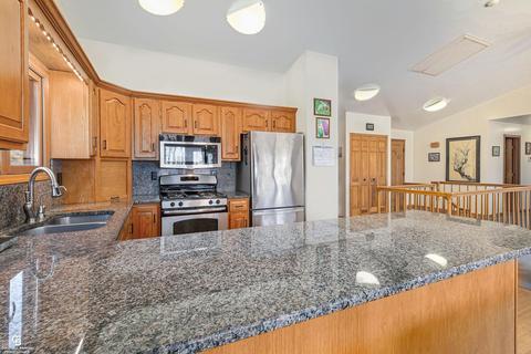 6967 Gibbons Rd, Jeddo, MI 48032 photo 10