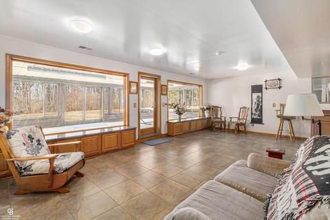 6967 Gibbons Rd, Jeddo, MI 48032 photo 28